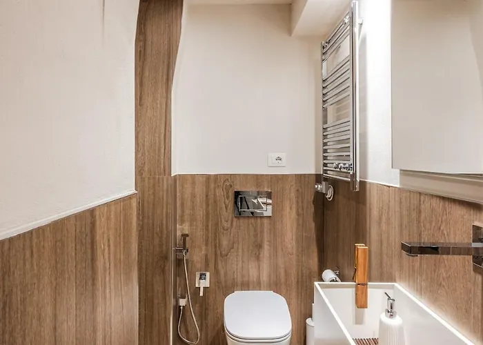 Apartament Exclusive Academy House