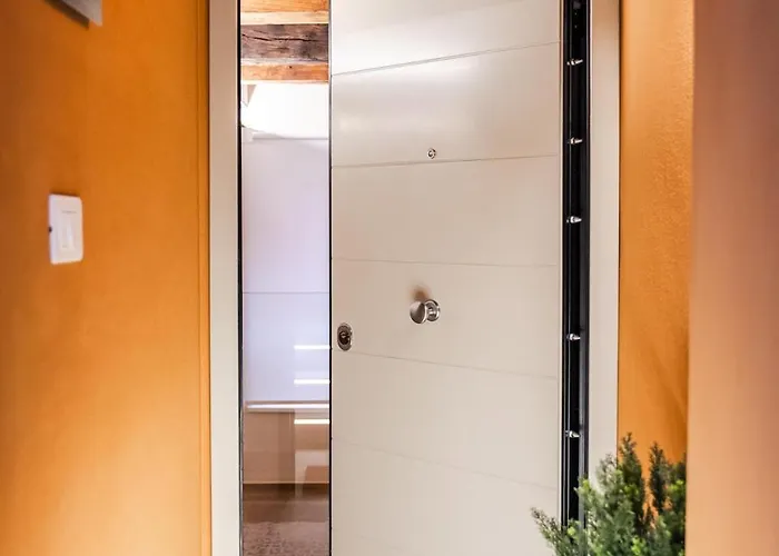 Apartament Exclusive Academy House